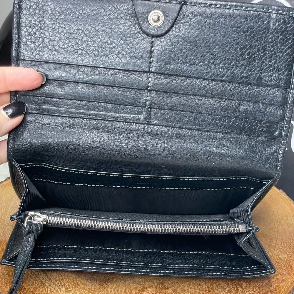 Chloe Paddington Long Black Leather Wallet with Gold Studs - Picture 6 of 12
